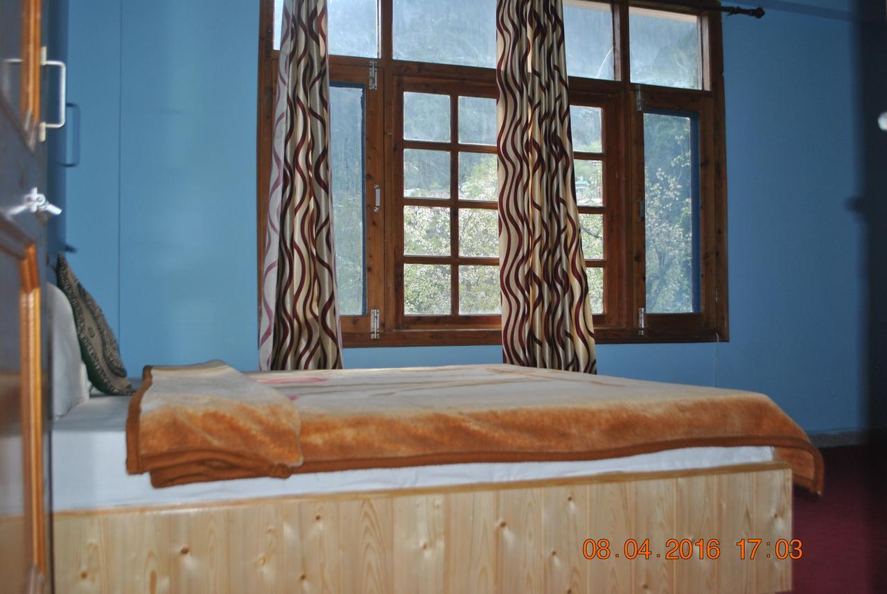 Suraj 3*